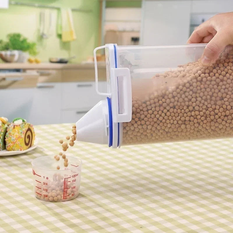 Kitchen cereals storage box Home Kitchen Transparent Plastic PP Food Container Rice and flour Storage Box With Measuring Cup