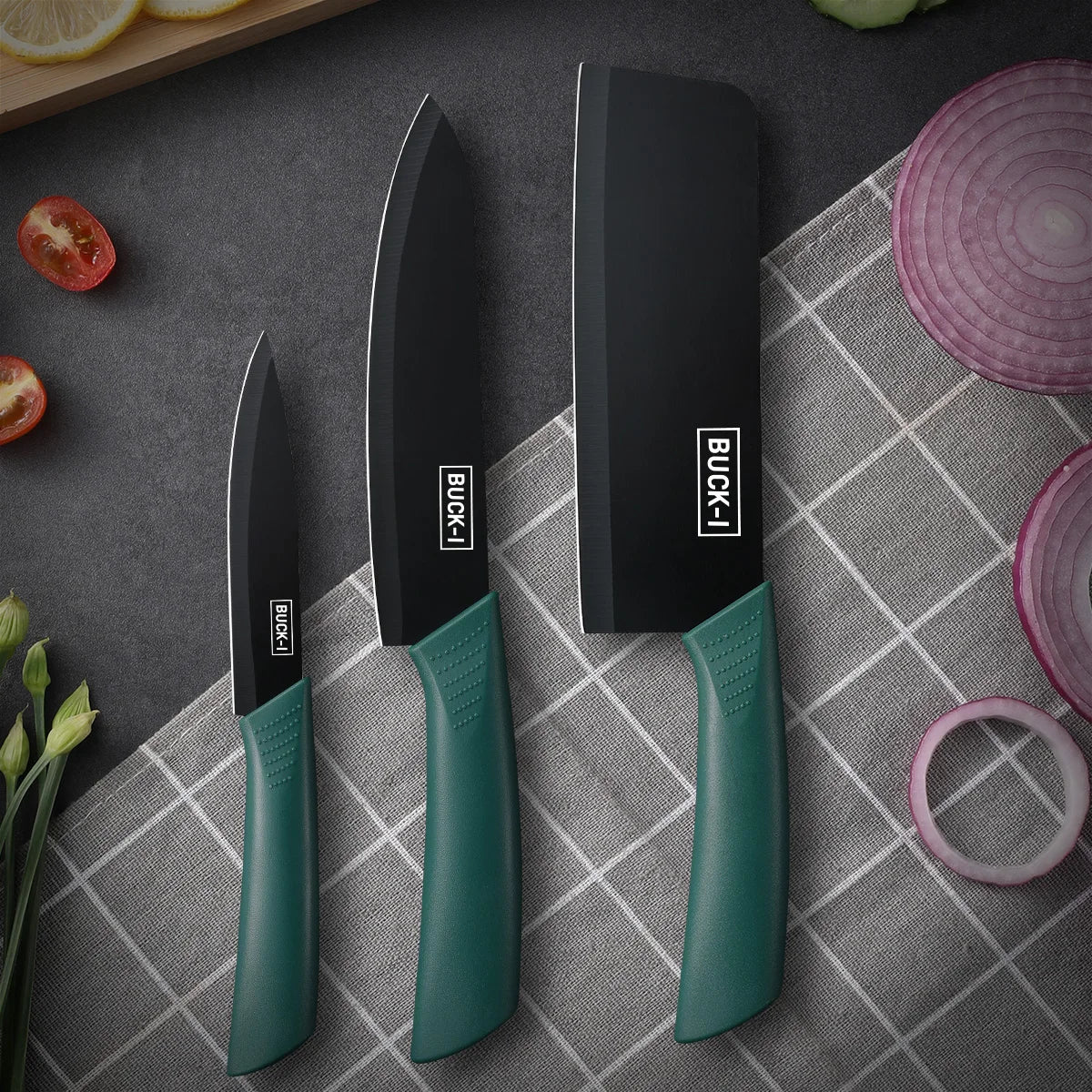 Kitchen knife set, including a small utility knife, chef's knife, and fruit knife with knife covers, for cutting meat, vegetable