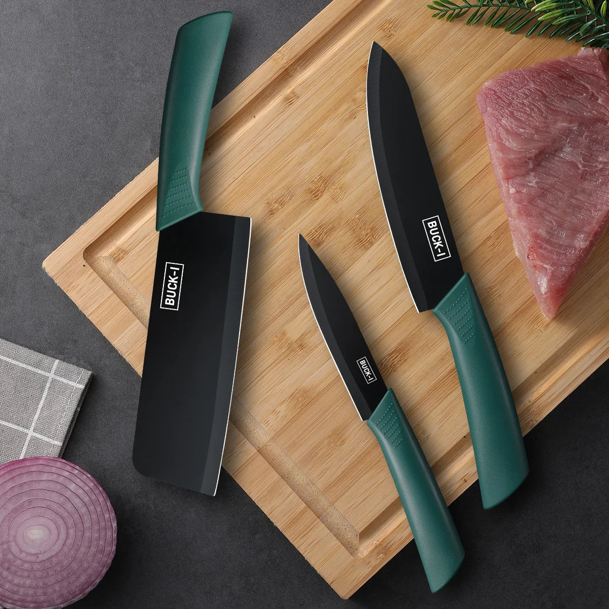 Kitchen knife set, including a small utility knife, chef's knife, and fruit knife with knife covers, for cutting meat, vegetable