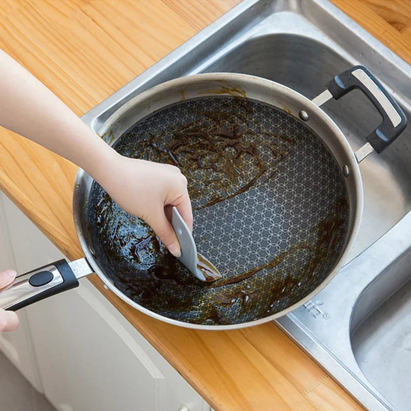 Household Kitchen Multifunctional Soft Scraper Dirt and Grease Cleaning Tool Silicone Scraper To Clean Pots and Oil Stains