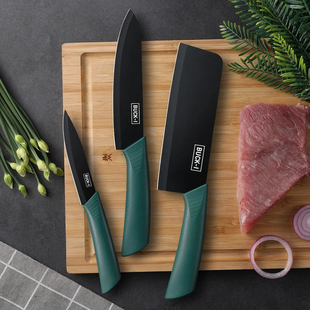 Kitchen knife set, including a small utility knife, chef's knife, and fruit knife with knife covers, for cutting meat, vegetable